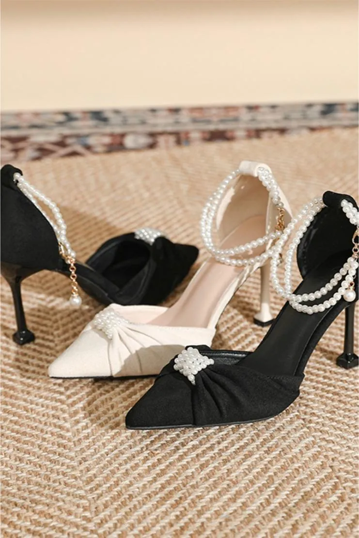Audrey Velvet & Pearl Pointed High Heel - Black