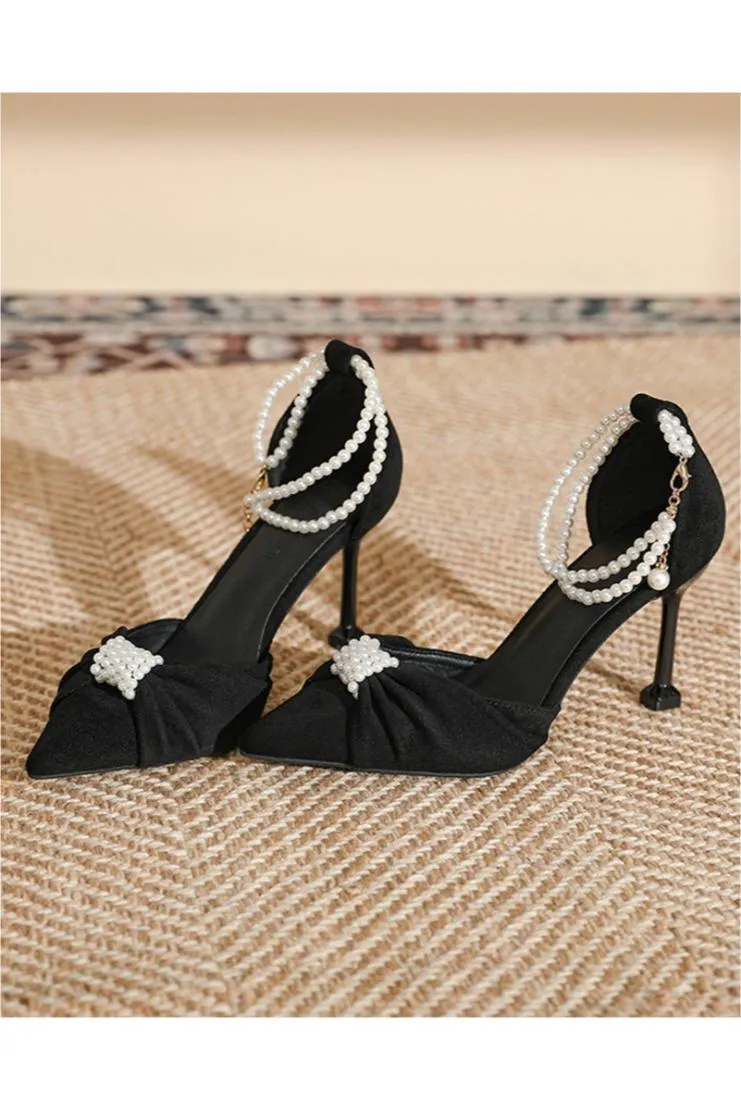 Audrey Velvet & Pearl Pointed High Heel - Black