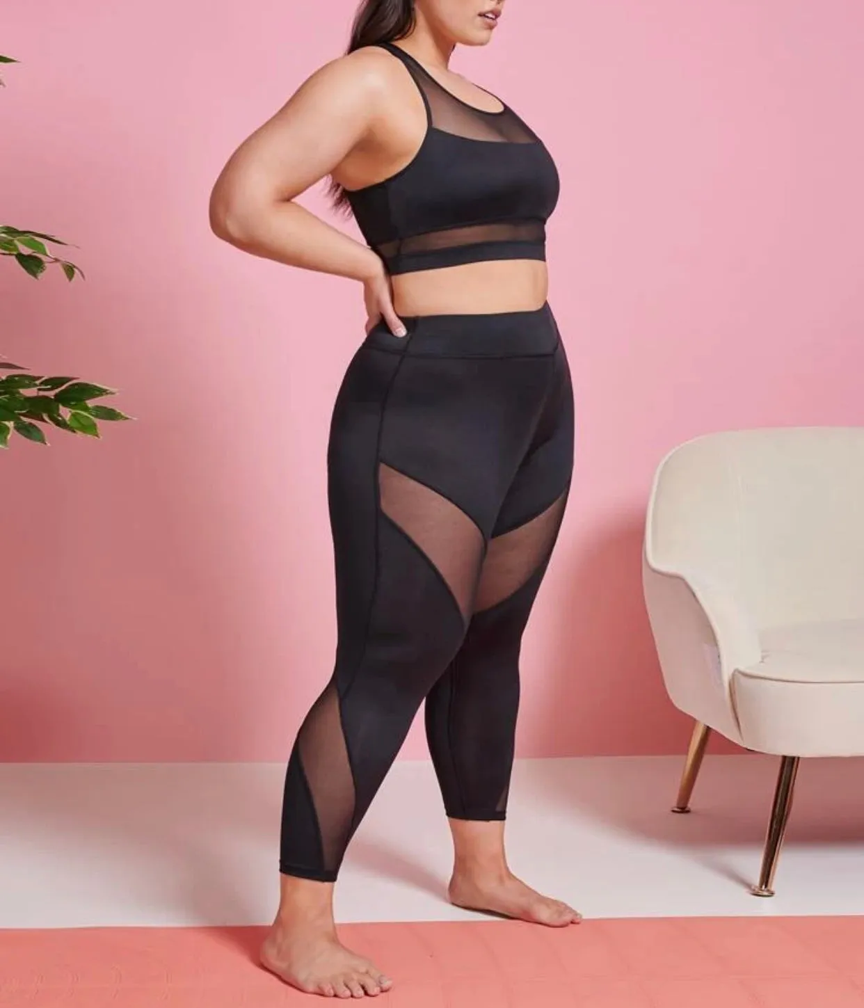 Contrast mesh scoop neck sports set
