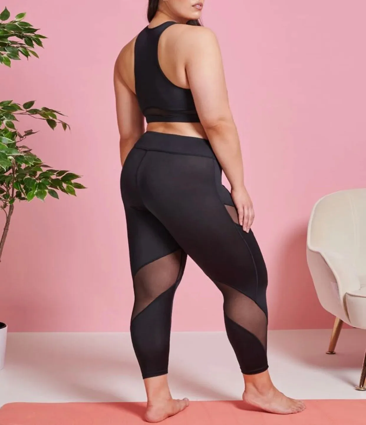 Contrast mesh scoop neck sports set