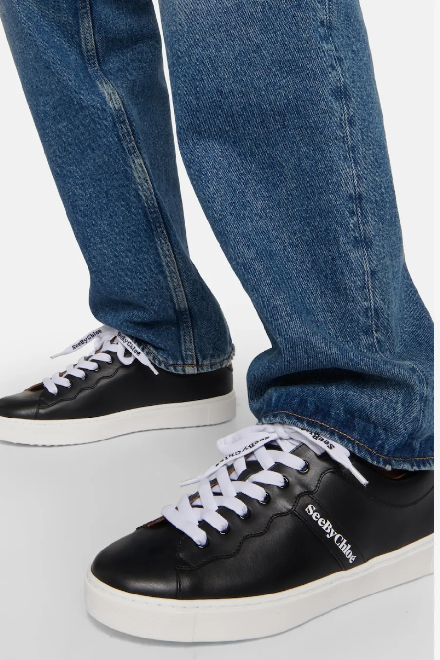 Essie Sneaker Black