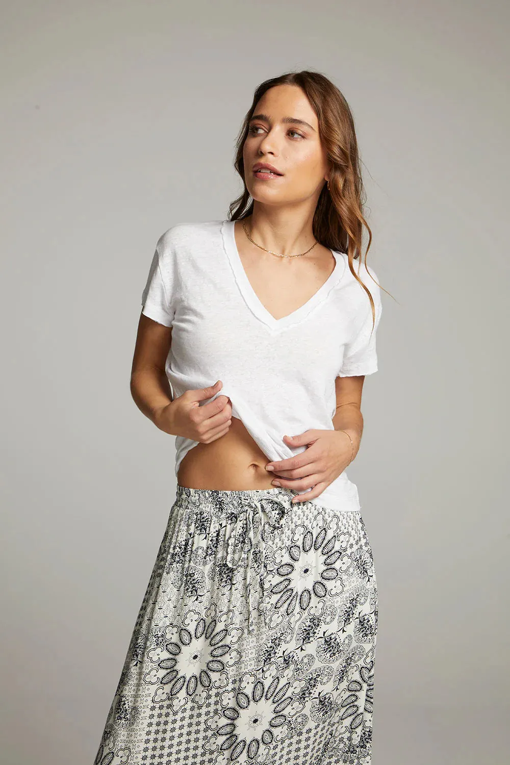Linen V-Neck Tee