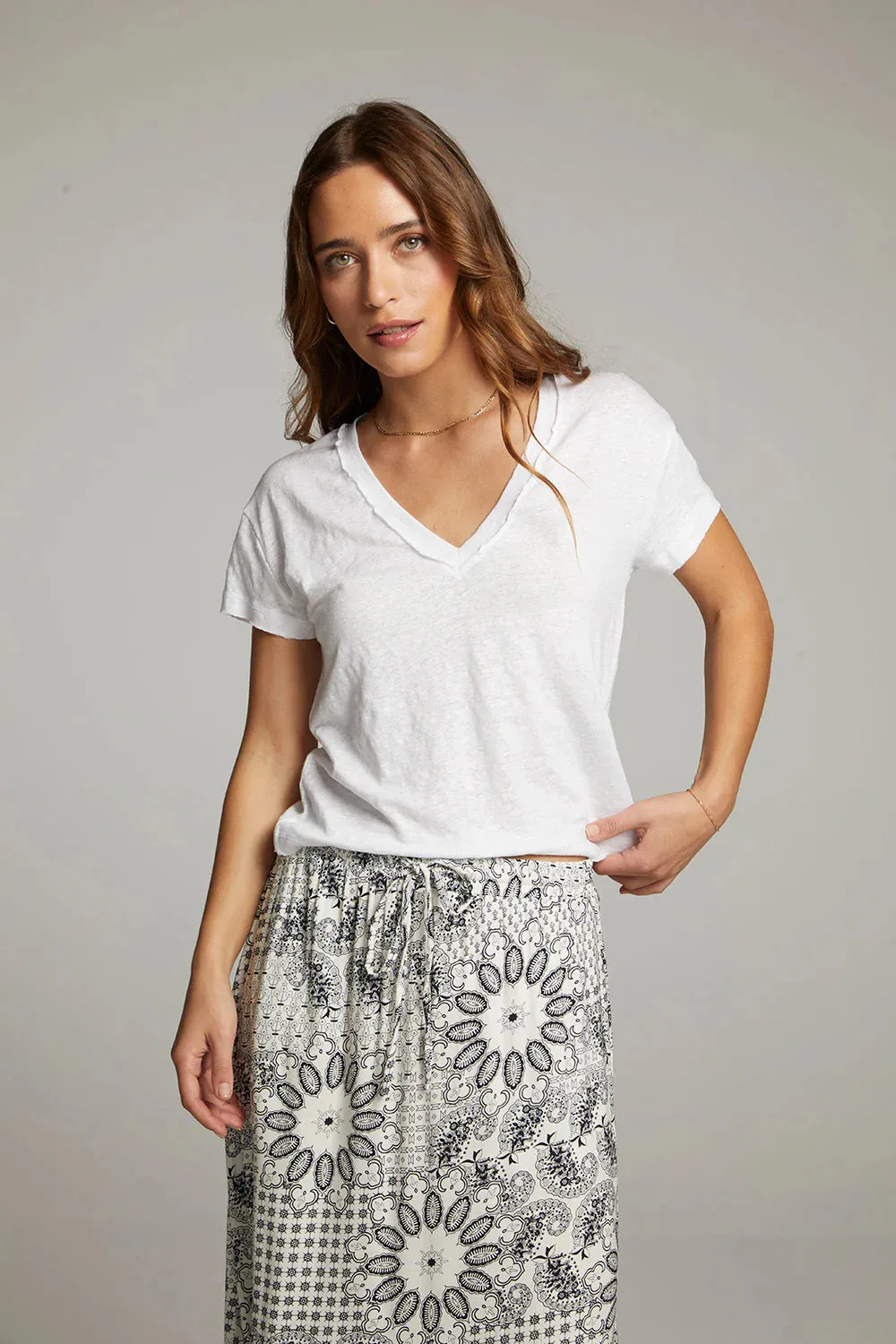 Linen V-Neck Tee
