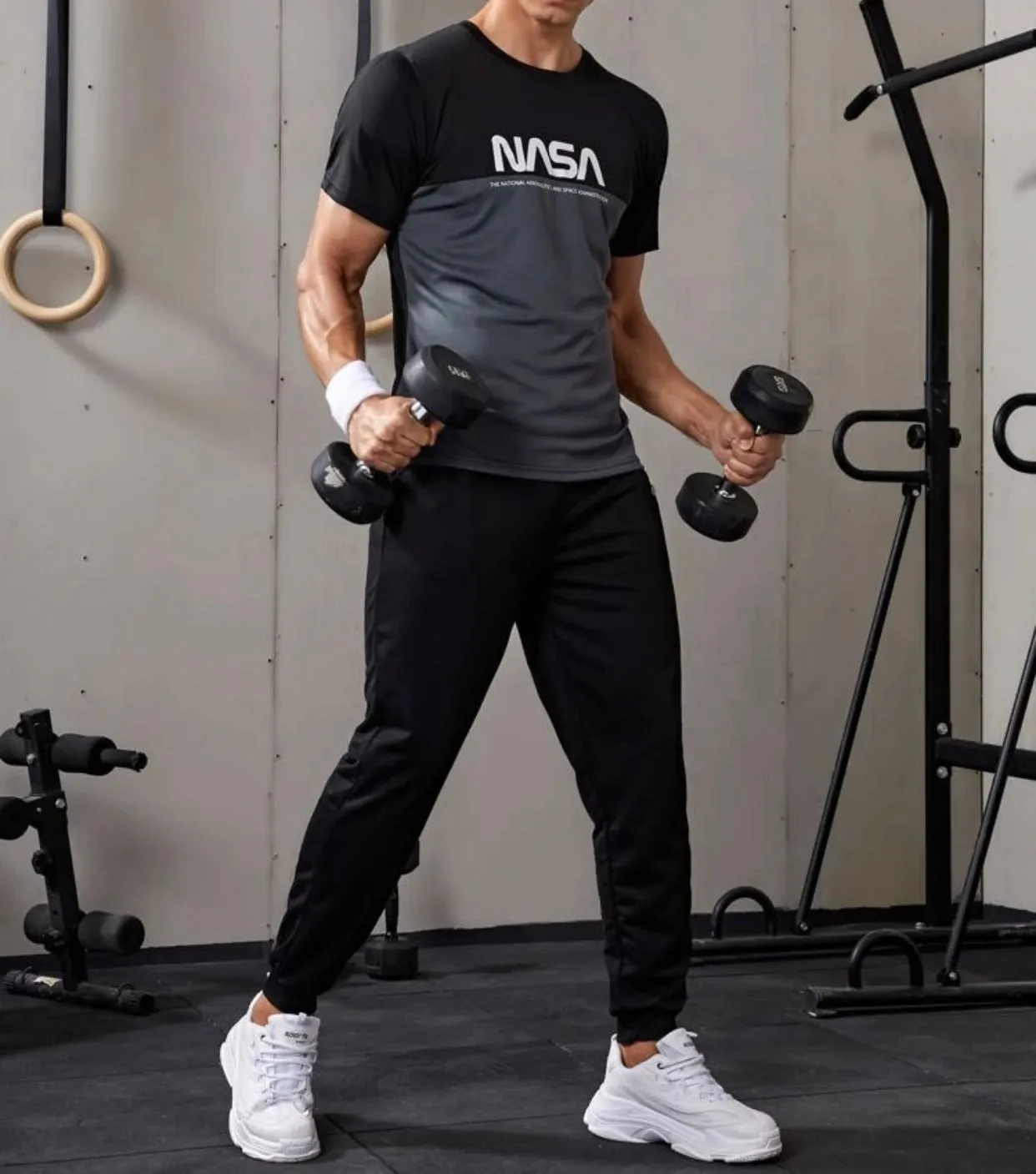 Men’s letter print round neck tee and sweatpants set