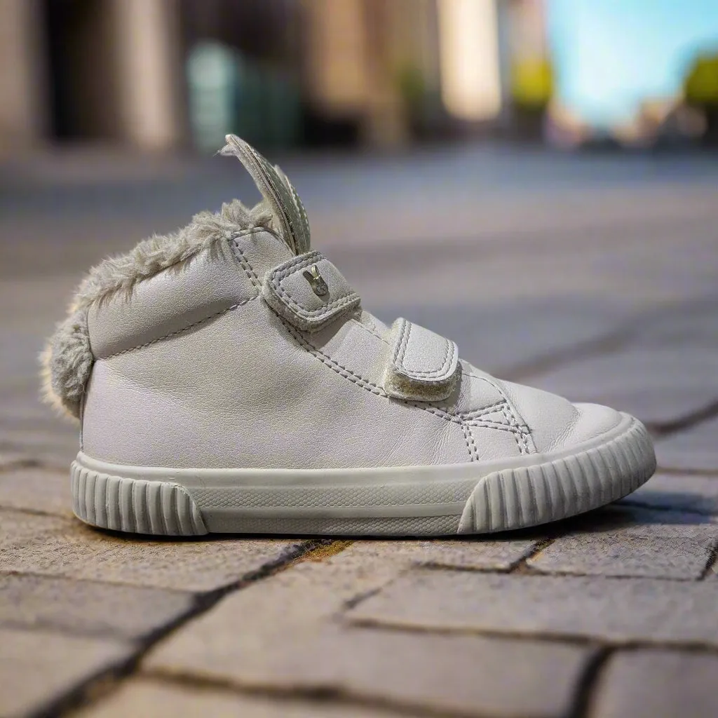 Touch Fasten Strap High Top Trainers Size: UK 9 / EU 26.5 / US 10