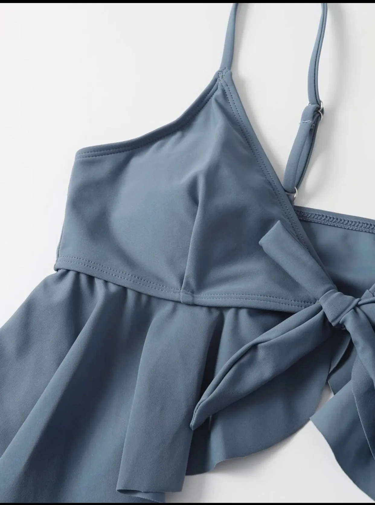 Tropical ruffle hem knot front bikini swimsuit