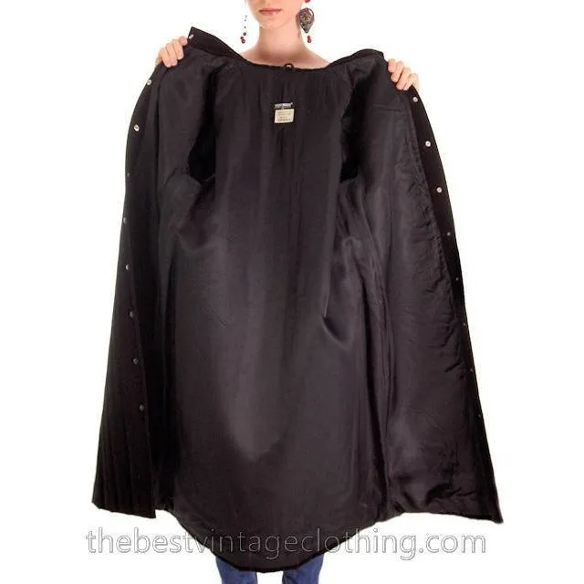 Vintage 1970s  Vuokko Suomi Finland Black Polyester Velvet  Coat Snap Front Mod 38 Fits S to M