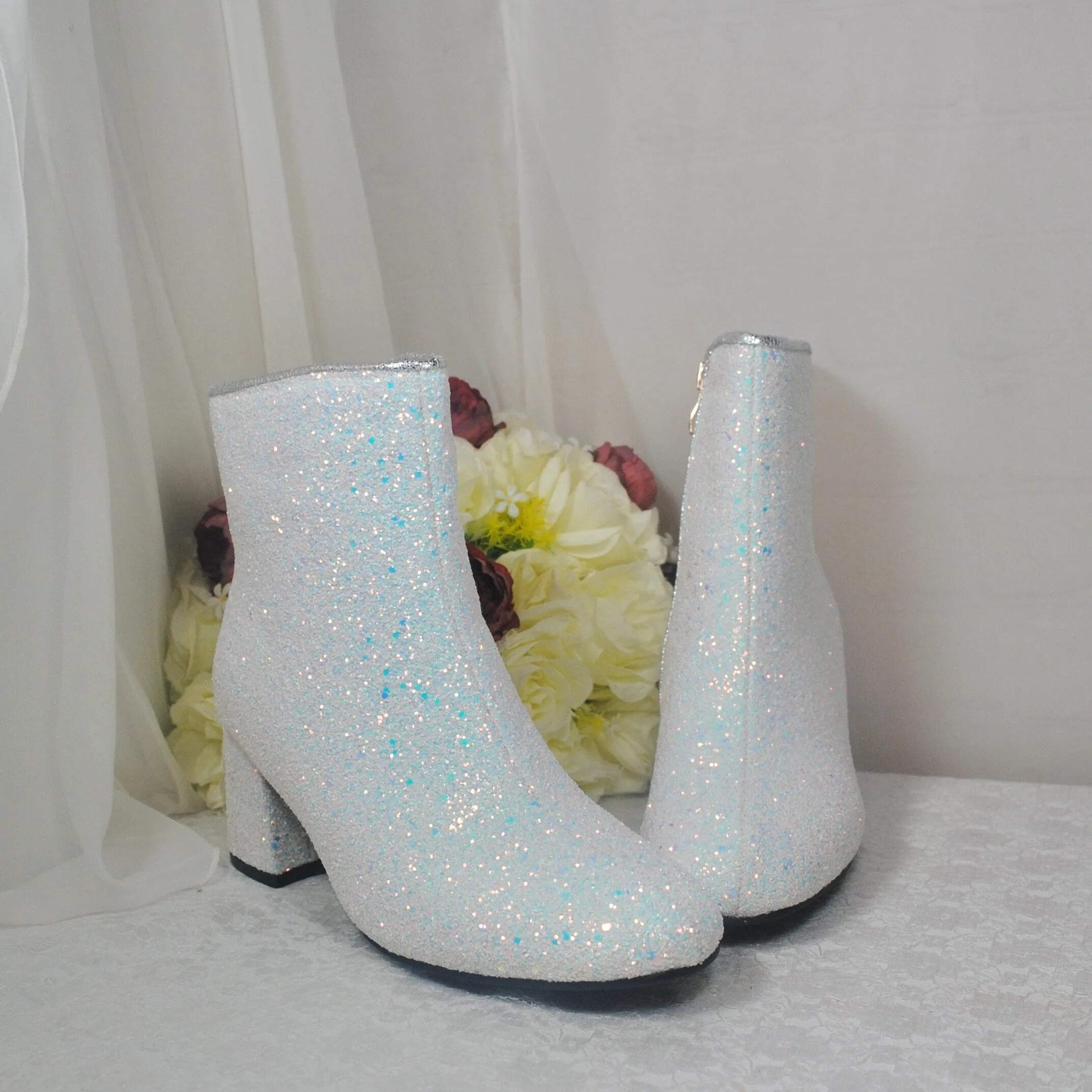 White Glitter Boots Size UK5/US7.5