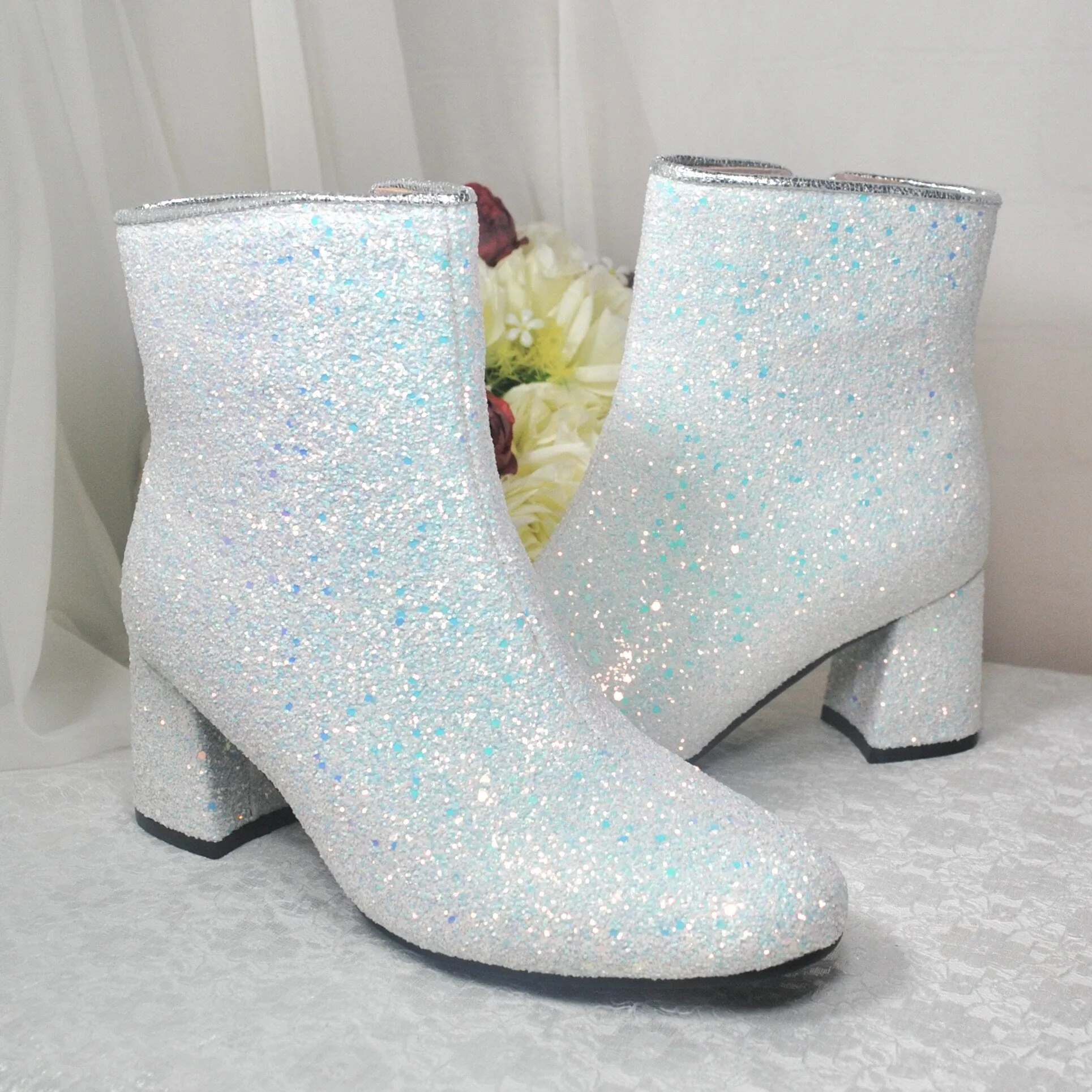 White Glitter Boots Size UK5/US7.5