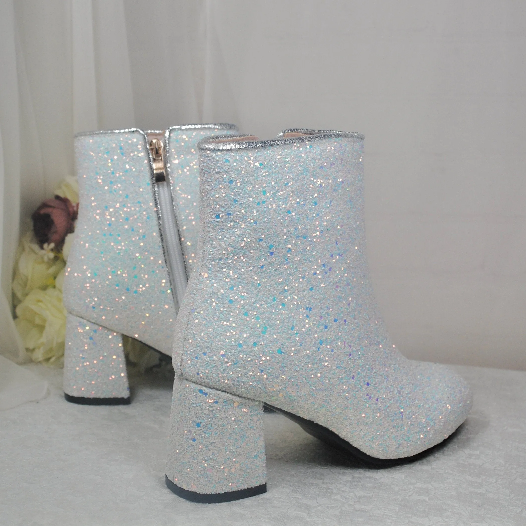 White Glitter Boots Size UK5/US7.5